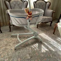 تخت کنار مادر چیکو