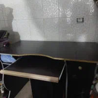 میز کامپیوتر بزرگ و نو