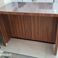 میز مناسب جزیره و آشپزخانه