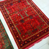 فرش قرمزی(فرش آوین)نخ ابریشمی