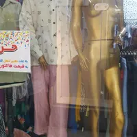 مقداری وسایل مغازی مانکن ویترین اتاق پرو رگال|بوفه، ویترین، کنسول|دورود, |دیوار