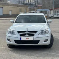 جنسیس سدان 2011