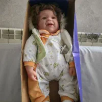 عروسک نو با جعبه وگوش گیر زمستانی