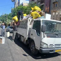 باربری حسینی با کارگران جوان