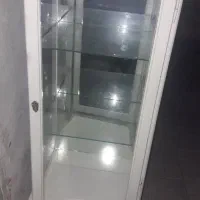 بوفه.کابینت شیشه ای درحد نو