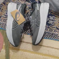 کفش اسیکس اورجینال بارکد دار سایز 43 . نیم