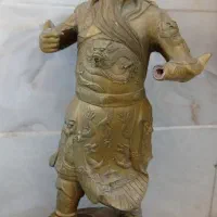 مجسمه برنزی