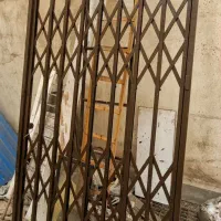 درب آکاردئونی محافظ ضد سرقت