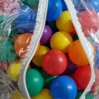 تعدادی اسباب بازی نو