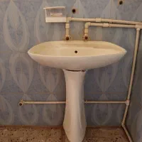 روشویی پایه دار
