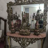 آینه و شمعدان برنجی