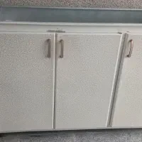 کابینت سه تایی فلزی همراه با سنگ