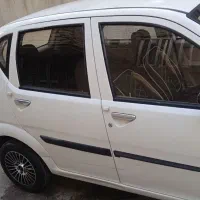 مدل ۹۰ تمیز و بهش رسیدگی شده