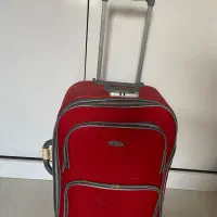 چمدان مسافرتی قرمز