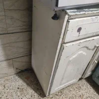 کابینت فلزی قدیمی