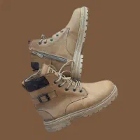 بوت داخل خز