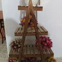 استند چوبی گل مصنوعی