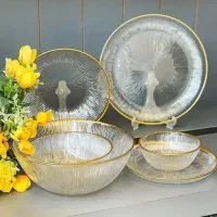 سرویس 33 پارچه غذا خوری سولو  لب طلا