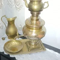 سماور برنجی 6لیتری همراه با قوری وپارچ