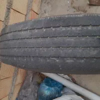 یک عدد لاستیک جلو  نیسان تیوبلس و یک جفت بوق ۱۰،۱۱