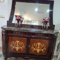 ایینه کنسول و ویترین
