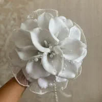 کرایه دسته گل عروس فقط ۵۰۰ت