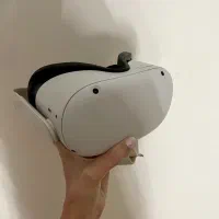 VR یا هدست واقعیت مجازی Meta Quest 2  فول بازی