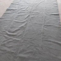 یک عدد موکت به ابعاد۳/۷۰×۲ طوسی رنگ طرحدار