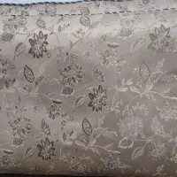 پشتی سالم و تمیز