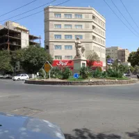 مغازه ۱۰۰ متر سه دهنه دور میدان ابوریحان