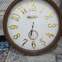 ساعت دیواری