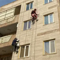 نماشویی نما پیچ رولپلاک شستشوی نما دیوار حیاط سوله