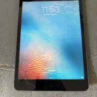 iPad  تمیز و مرتب