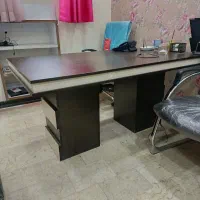 میز کنفرانس