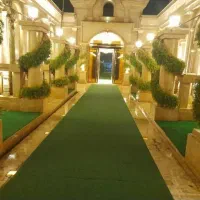 کمک آشپز و مهماندار