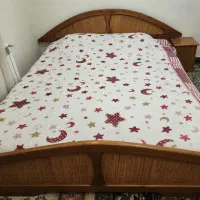 تخت خواب دونفره چوبی