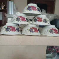 ظرف چینی قدیمی و کاسه برگ انگوری. گلسرخی