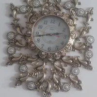ساعت دیواری