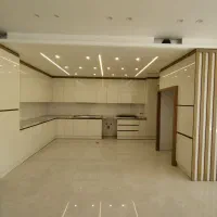 طراحی و اجرا کابینت هایگلاس تخصصی