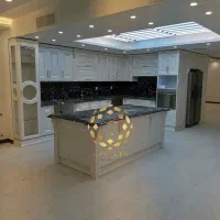 کابینت کمد‌ دیواری‌ دکوراسیون فروشگاه دفترکار