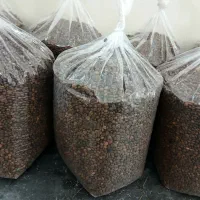 دانه قهوه ترکیبی مدیوم دارک شکلاتی
