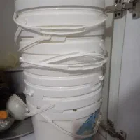 سطل ۱۰ کیلویی