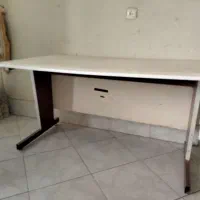 میزتحریر فلزی و فایبرگلاس