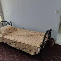تخت خواب فلزی