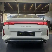 کی ام سی J7 / مدل ۱۴۰۴