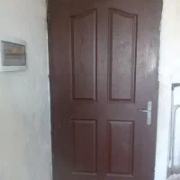 درب ورودی با چهارچوب