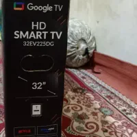 یک ال سی دی 32