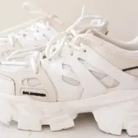 کتونی  balenciaga  اسپرت سایز ۳۹