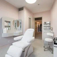 نیازمند همکاری پزشک عمومی و ماما اقا برا مطب