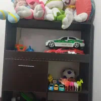 جای کتابخانه دیواری سالم